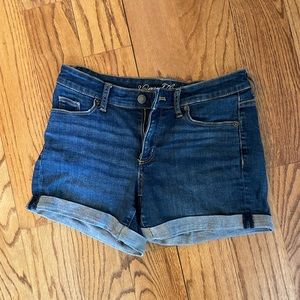 Universal Thread Women’s Jean Shorts